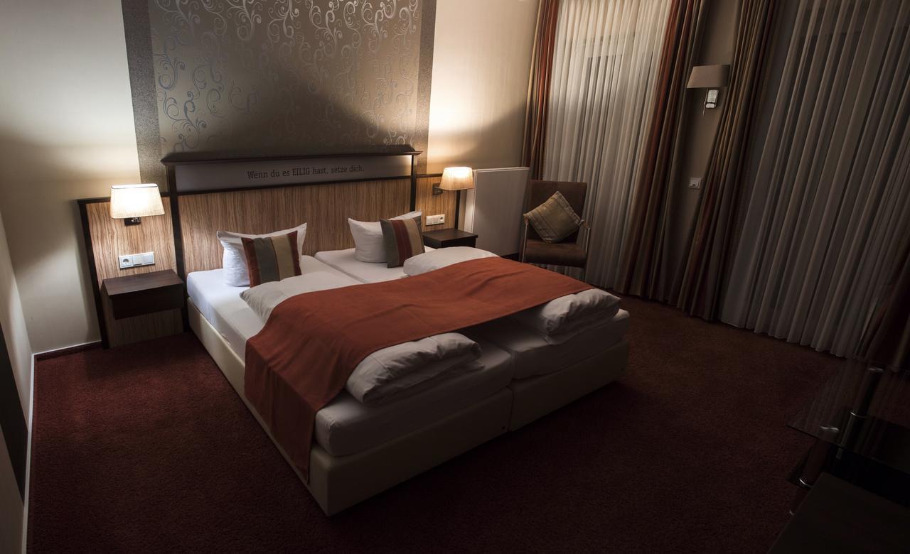 M13 Hotel Riol Екстериор снимка